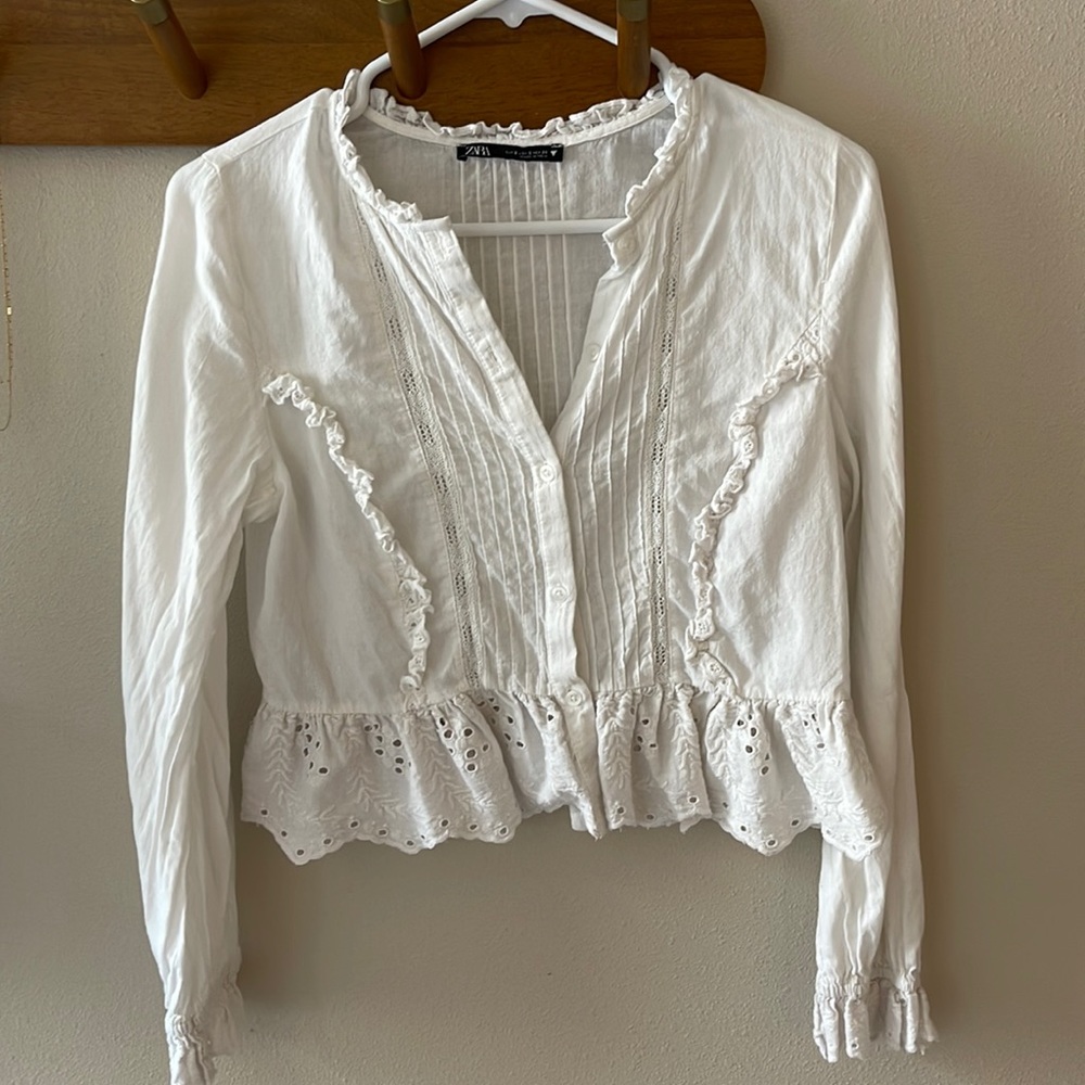 Zara Cropped White long sleeve Top